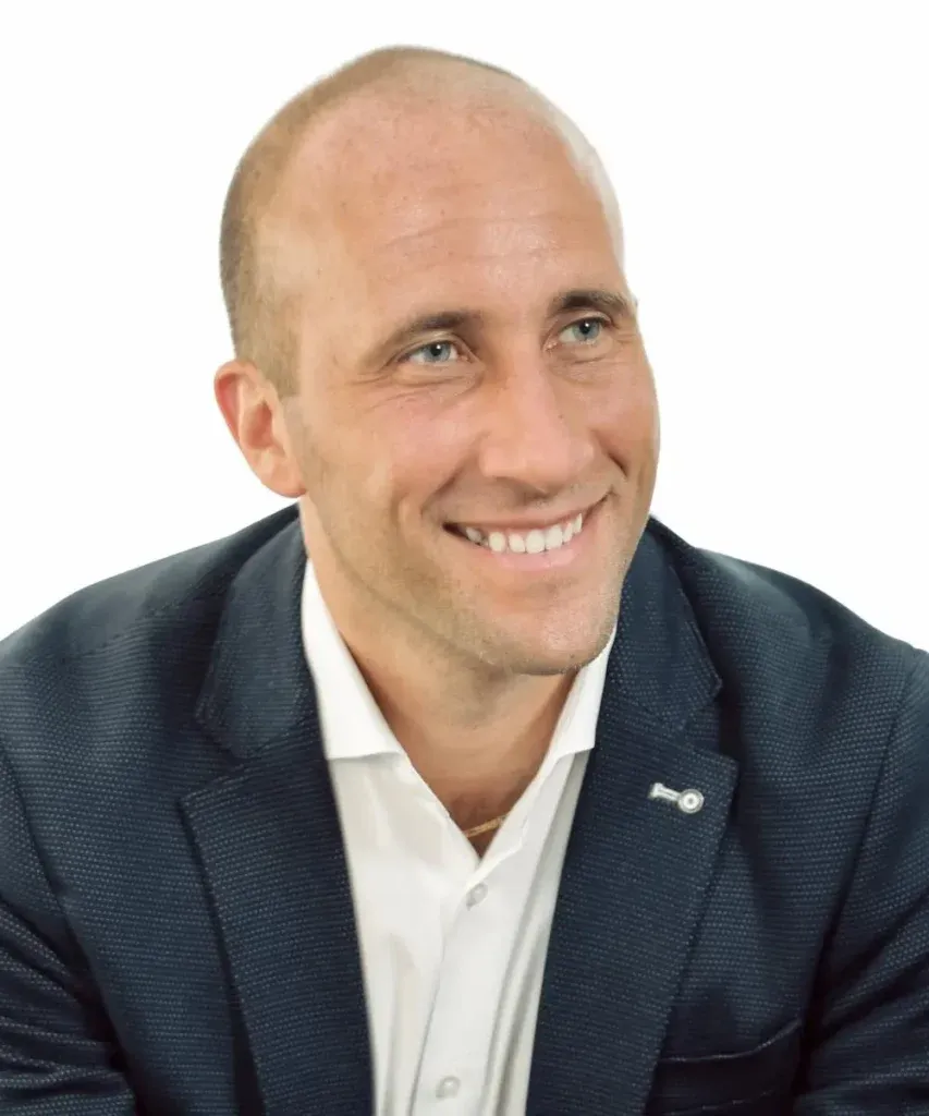 peter.jpg 853x1024 (1)